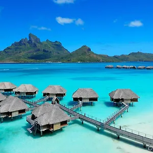 Station touristique Four Seasons, Bora Bora